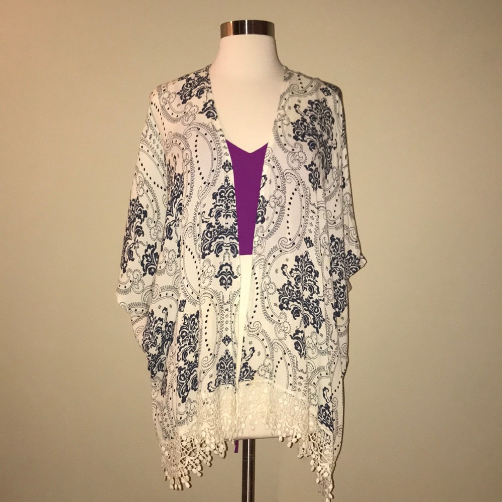 EUC✨ Alter’d State Shawl